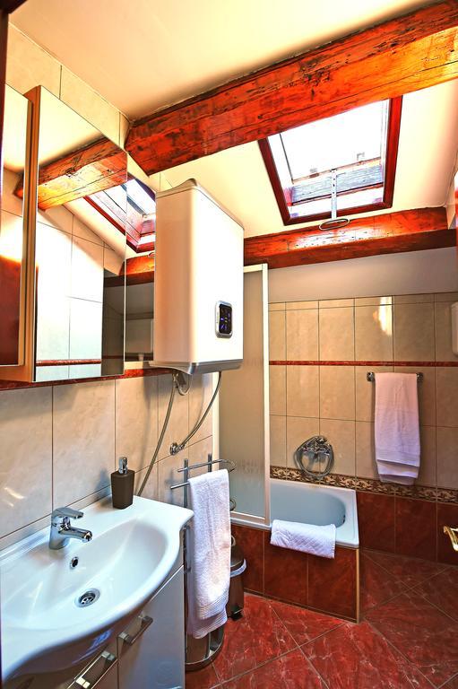 Antique Apartment Arsenale Ровинь Экстерьер фото